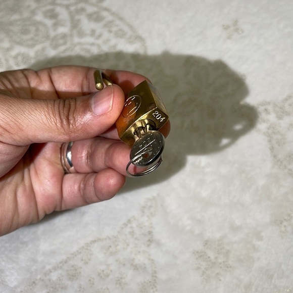 LOUIS VUITTON vintage lock set in #204 - Picture 3 of 10